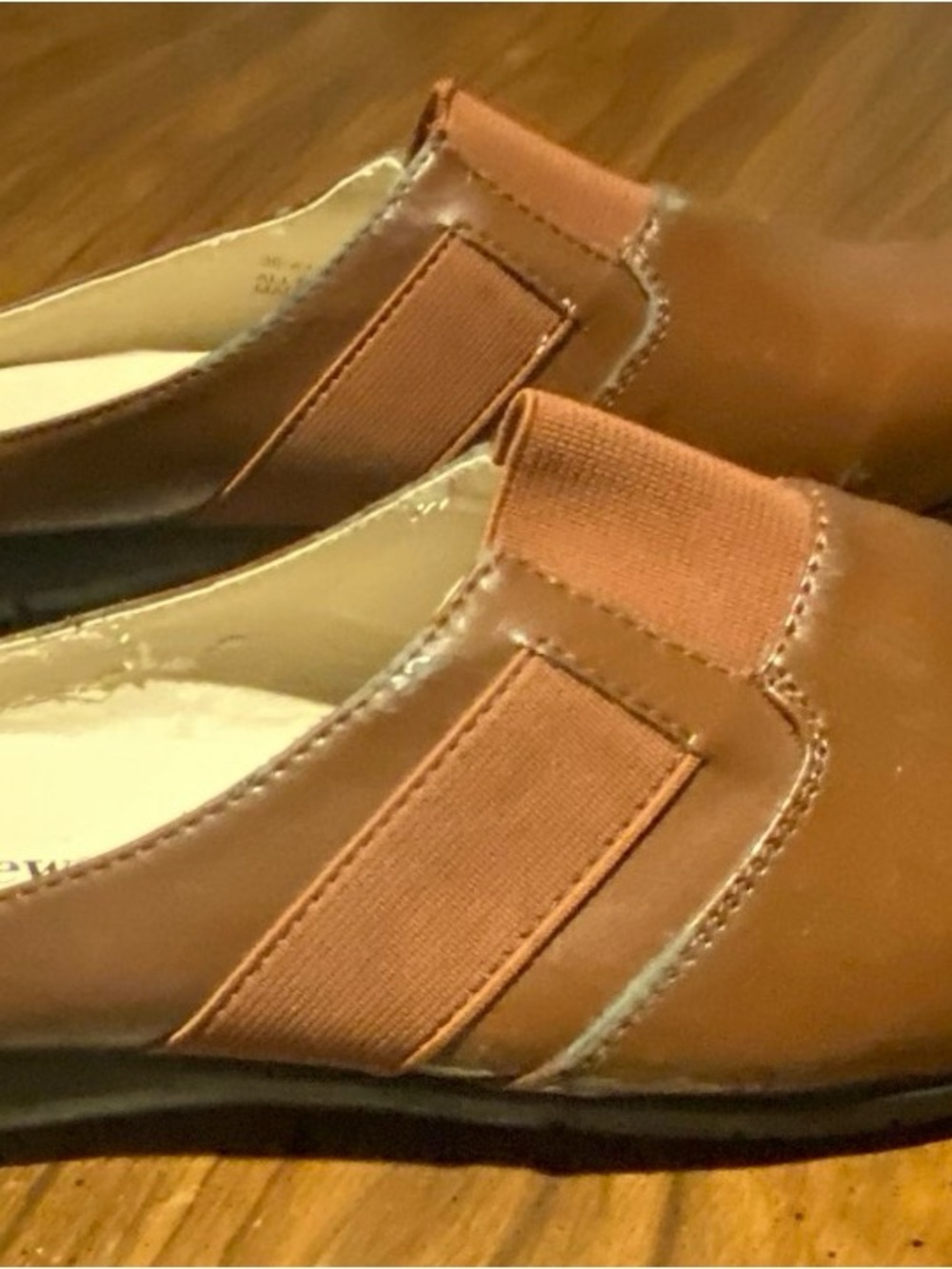 comfortview Women's Slip-On Loafers in Brown/Tan